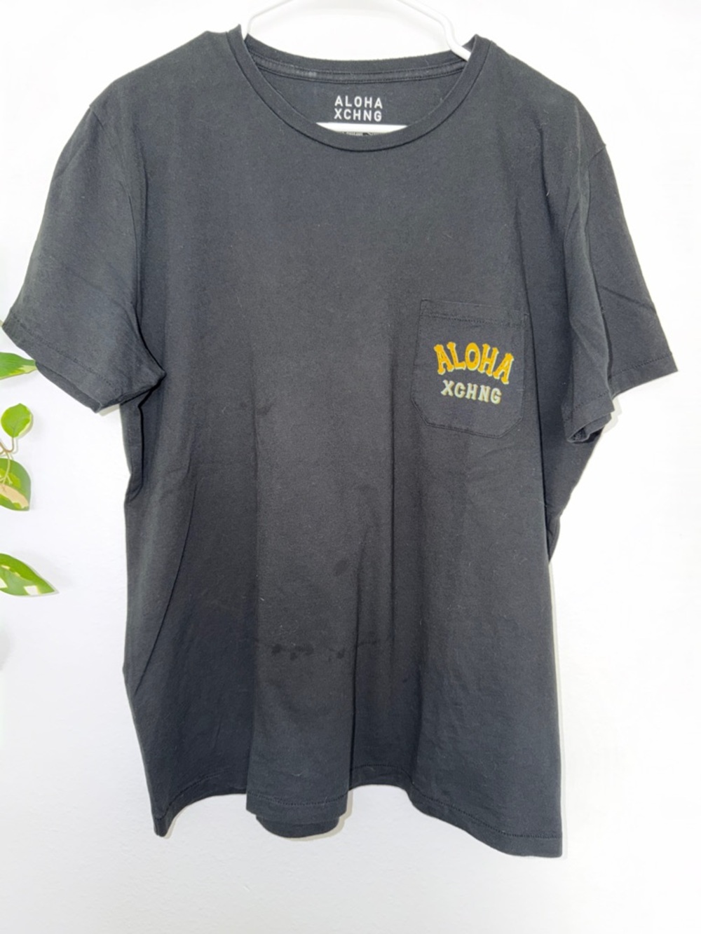 Men's ALOHA XCHNG Tee with Yellow Logo